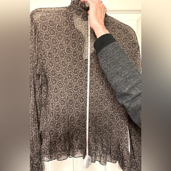 Tribal Long Sleeve Ruffled Blouse- Sz 12 - Picture 6 of 7